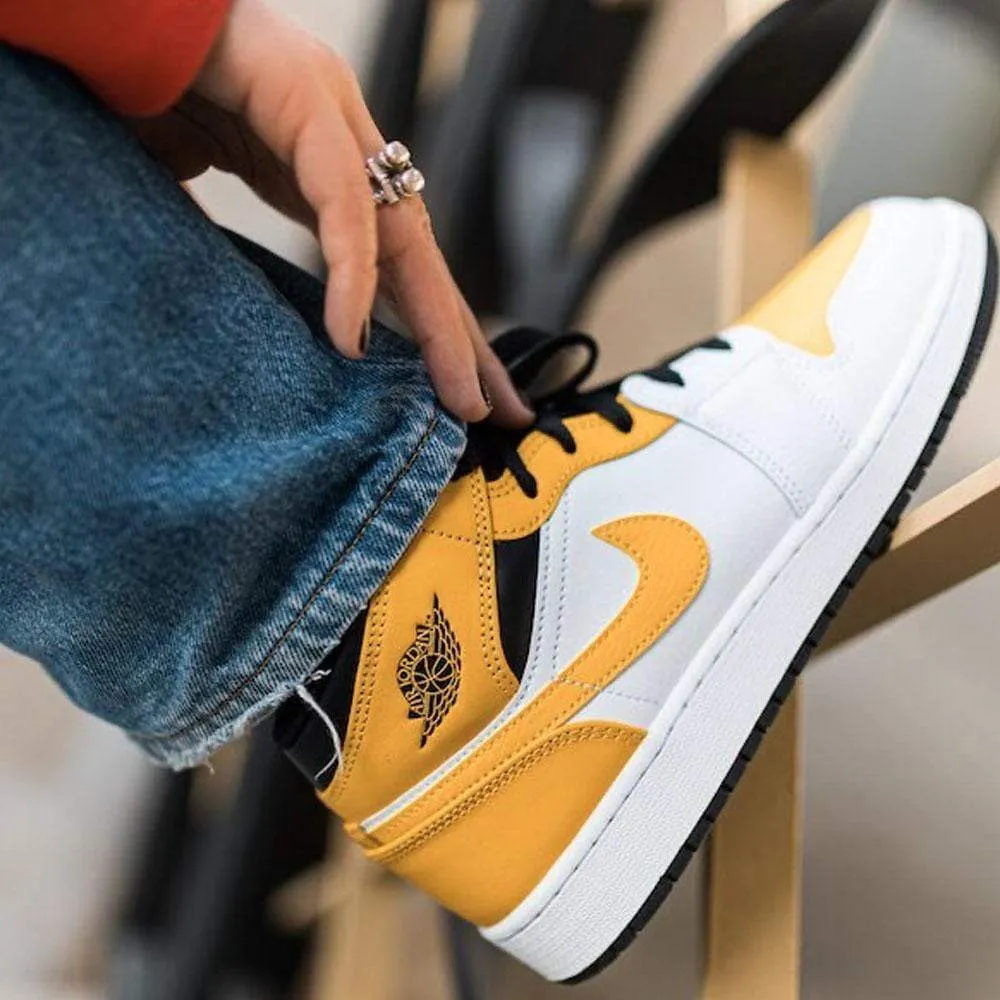 Air Jordan 1 Mid GS 'University Gold'