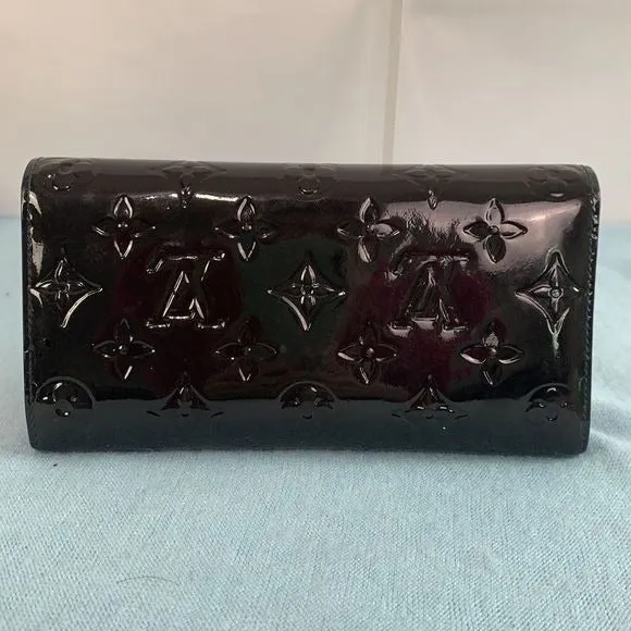 LouisVuitton black vernis monogram wallet