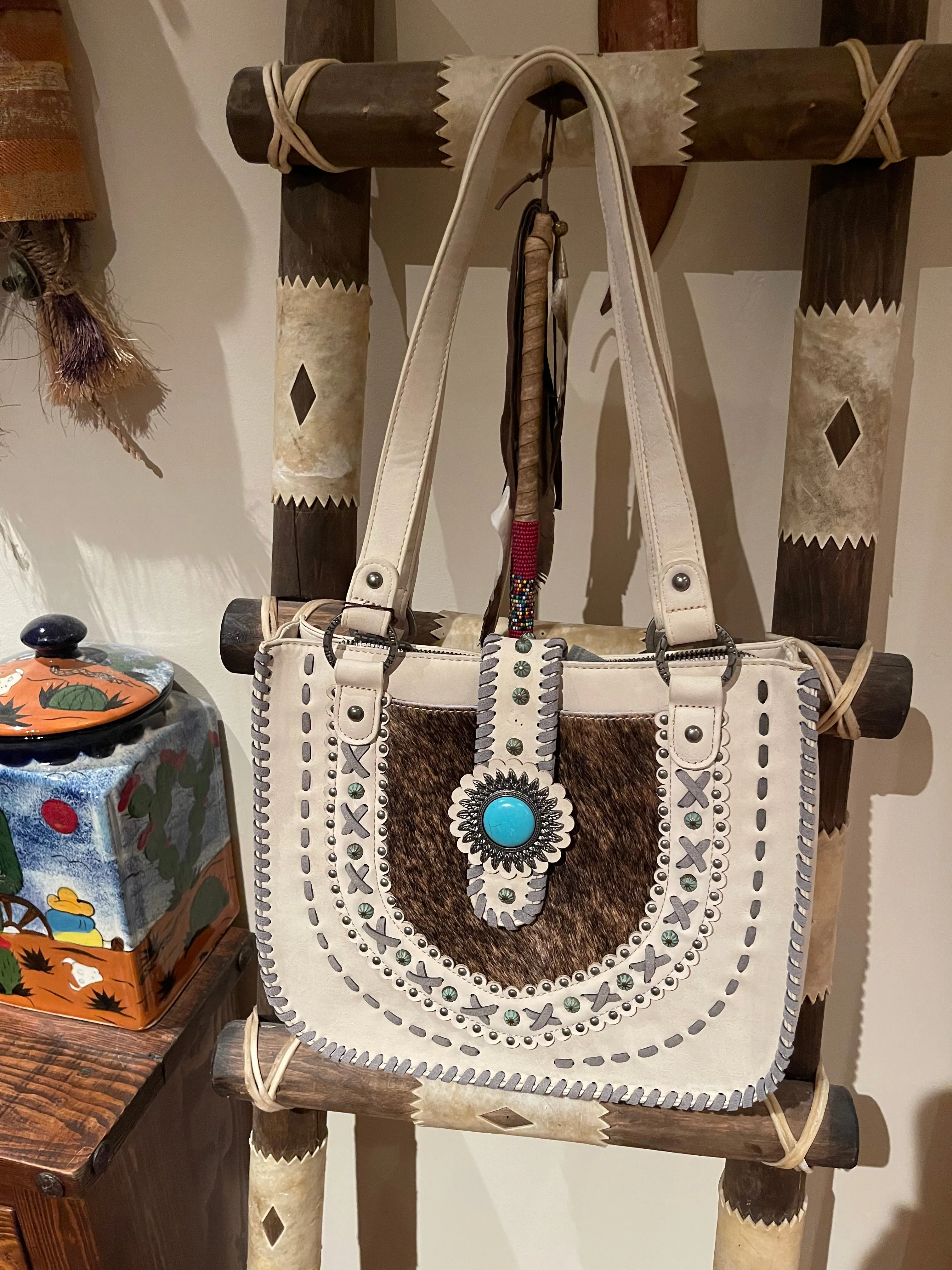 Rancho Maana Cowhide handbag