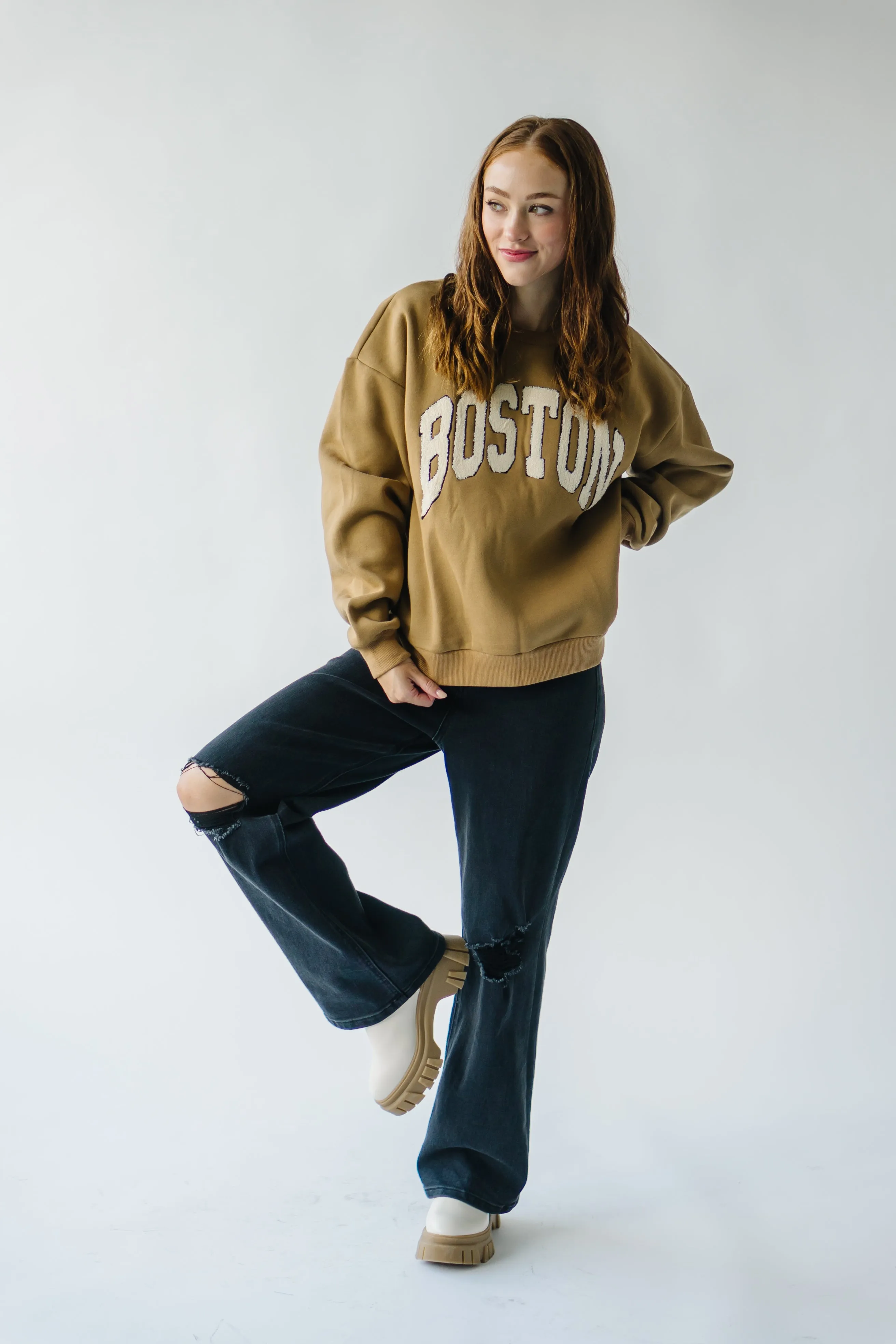 The Boston Sweatshirt in Tan